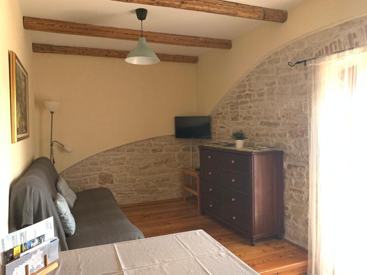Apartments Ceh Ližnjan Eksteriør bilde
