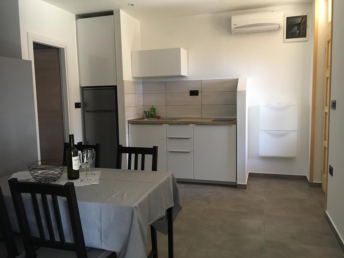 Apartments Ceh Ližnjan Eksteriør bilde